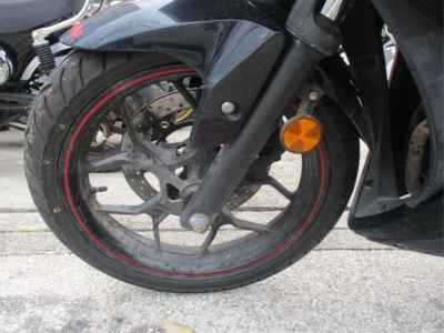 Yamaha YZF-R25 2015