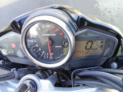 Suzuki GSR250