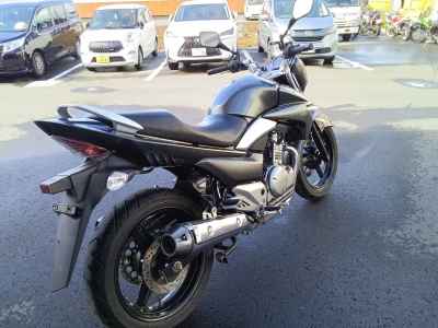 Suzuki GSR250