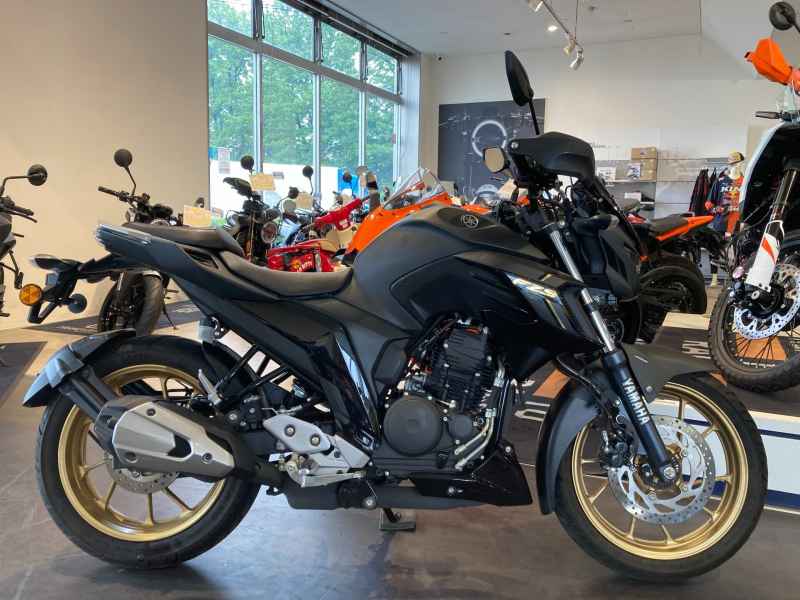 Yamaha FZS25 2023