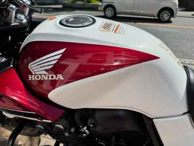 Honda CB400 Super Boldor 2018