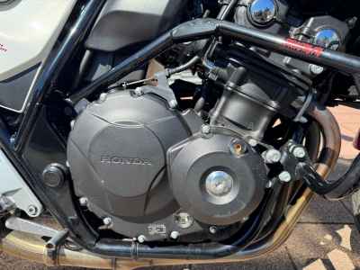 Honda CB400 Super Boldor 2018