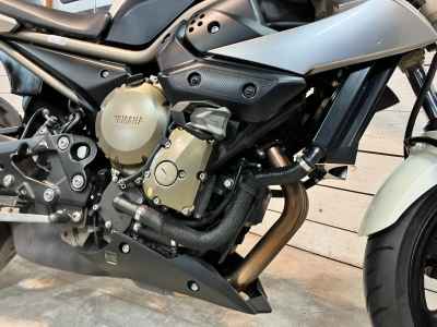 Yamaha XJ6 N 2012