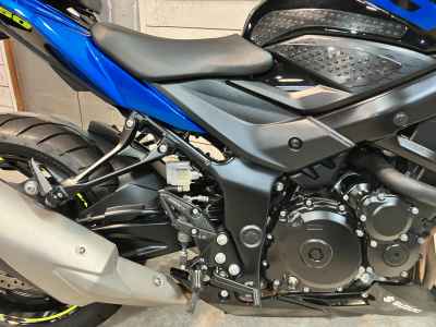 Suzuki GSX-S750 2023