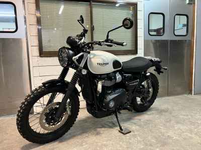 Triumph Street Triple SAMBAURA 2018