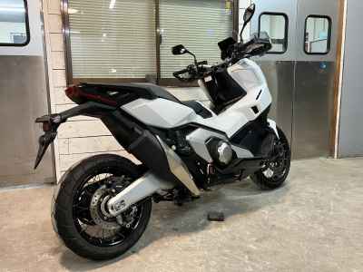 Honda X-Adv 750 2025