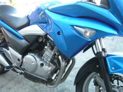 Suzuki GSR250