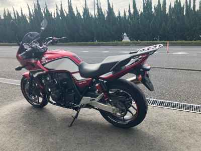 Honda CB400 Super Boldor 2021