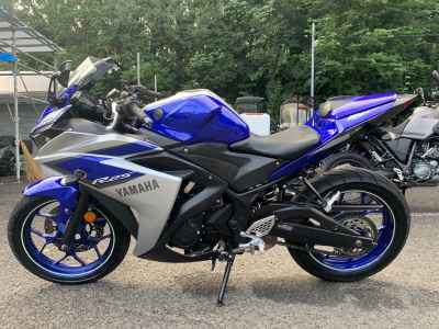 Yamaha YZF-R25 2015