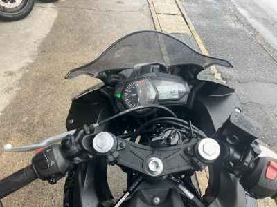 Yamaha YZF-R25 2015