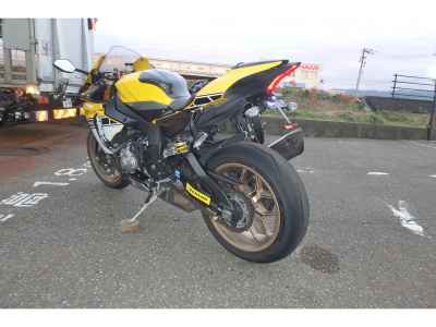 Yamaha YZF-R1 2016