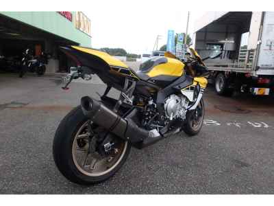 Yamaha YZF-R1 2016