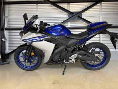 Yamaha YZF-R25 2016