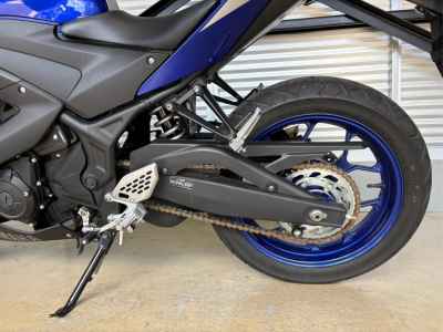 Yamaha YZF-R25 2016