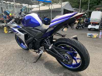 Yamaha YZF-R25 2015
