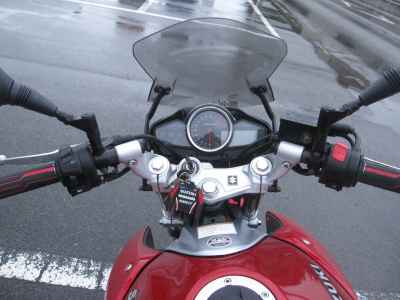 Suzuki GSR250