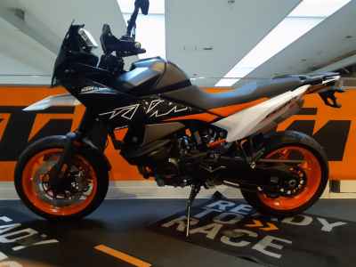 KTM 890 SMT 2024