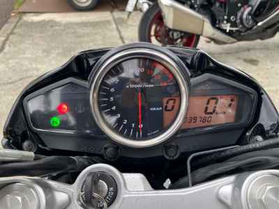 Suzuki GSR250