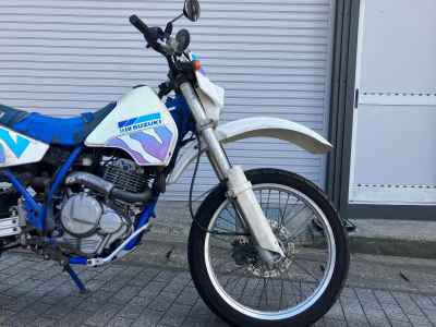 Suzuki Djebel 250