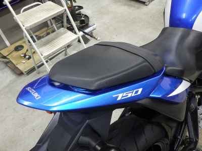 Suzuki GSR750 2014
