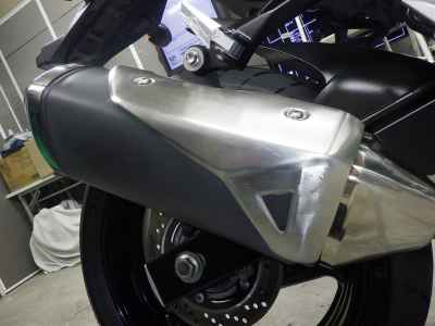 Suzuki GSR750 2014