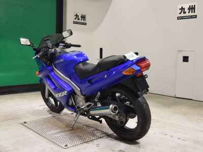 Kawasaki ZZR250