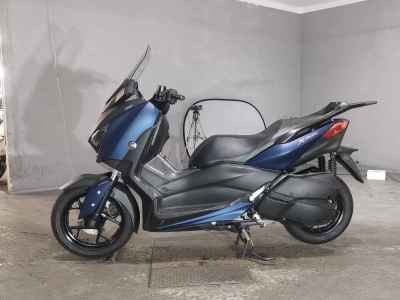 Yamaha XMAX 250