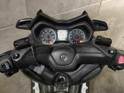 Yamaha XMAX 250