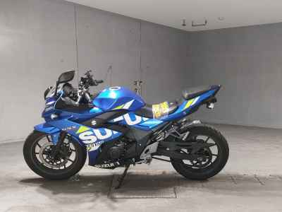 Suzuki GSX250R