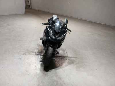 Kawasaki Ninja ZX-25R KRT Edition