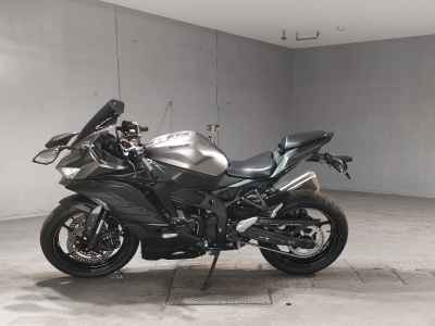 Kawasaki Ninja ZX-4R SE 2024
