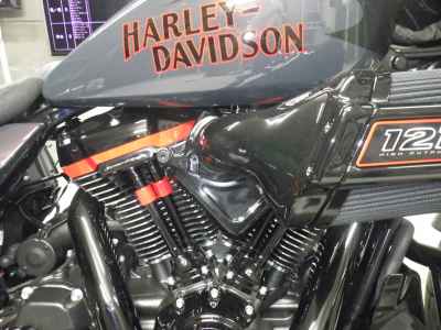 Harley-Davidson FLHXSTSE 2026