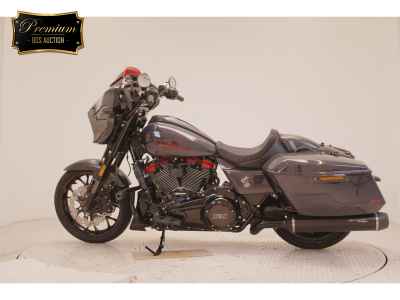 Harley-Davidson FLHXSTSE 2026