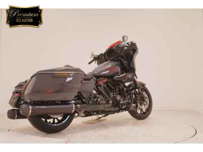 Harley-Davidson FLHXSTSE 2026