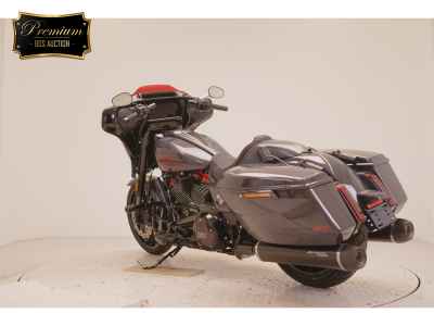 Harley-Davidson FLHXSTSE 2026
