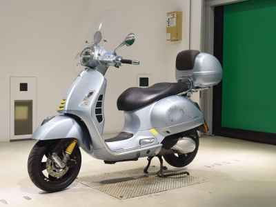 Vespa GTS 300 Super 2022