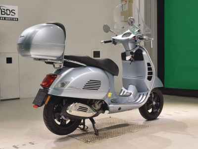 Vespa GTS 300 Super 2022