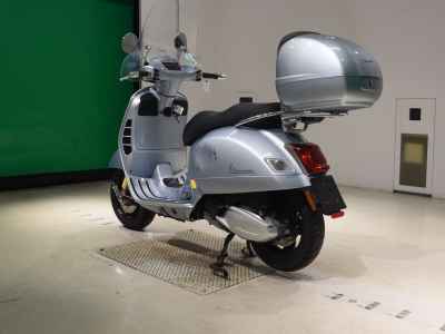 Vespa GTS 300 Super 2022