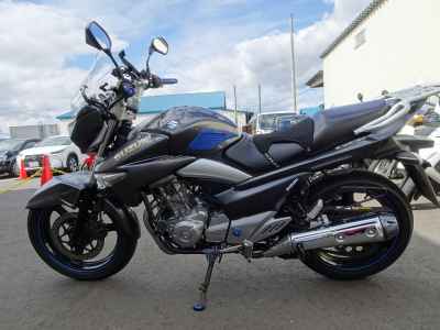 Suzuki GSR250