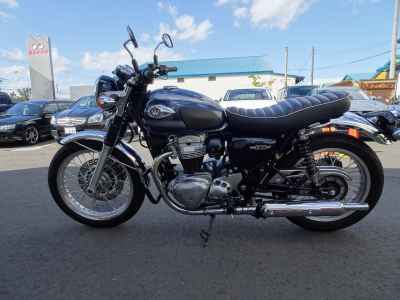 Kawasaki W800 2023