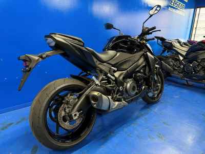 Suzuki GSX-S1000 2023