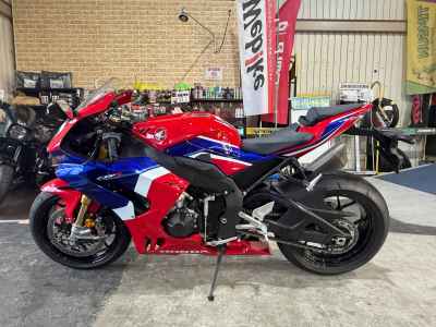 Honda CBR1000RR-R FB SP 2021