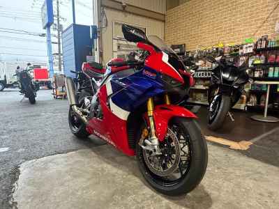 Honda CBR1000RR-R FB SP 2021