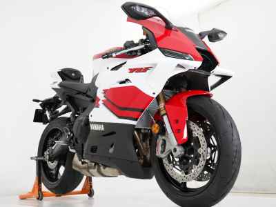 Yamaha YZF-R9 70TH 2026