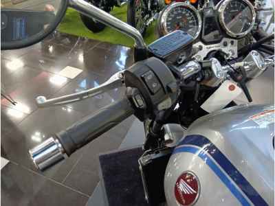 Honda CB1300SF 2024