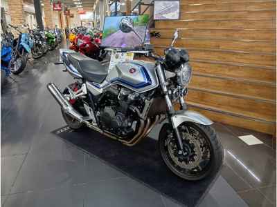 Honda CB1300SF 2024