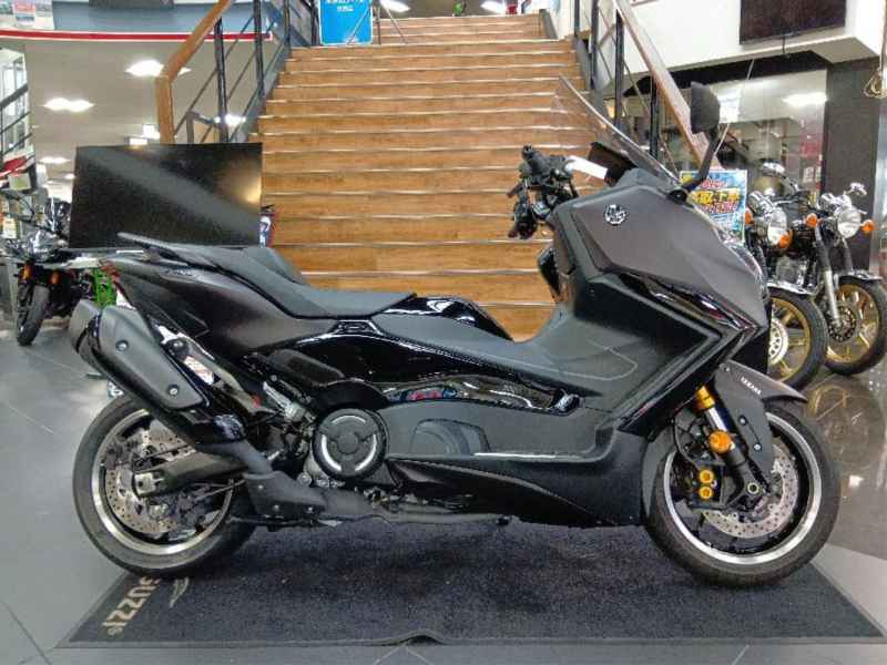 Yamaha TMAX 560 Tech MAX 2025