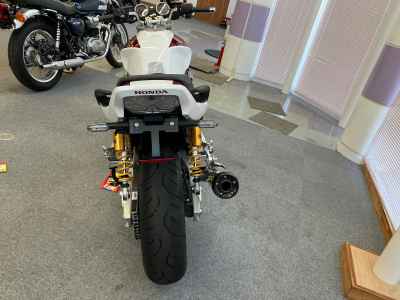 Honda CB1300SF 2025