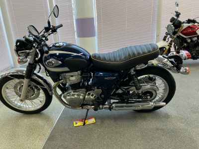 Kawasaki W800 2021