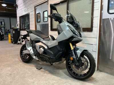 Honda X-Adv 750 2025